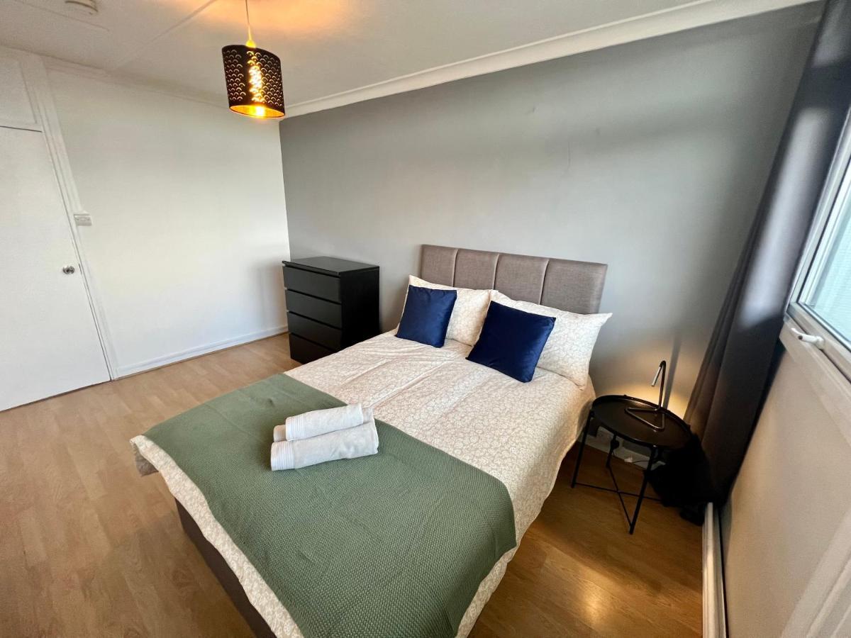 New Tower Bridge , Canada Water 2 Bedroom Flat With A View Appartamento